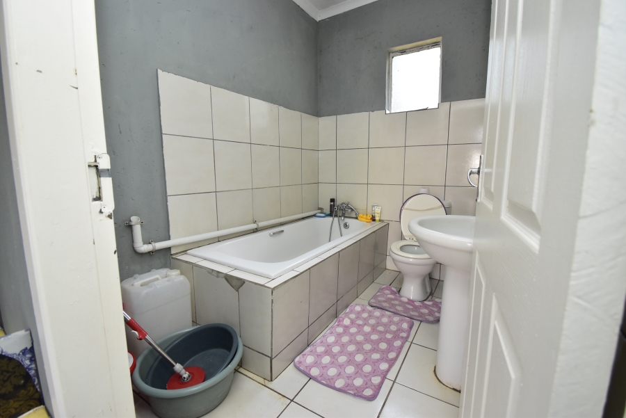 To Let 2 Bedroom Property for Rent in Northcliff Gauteng