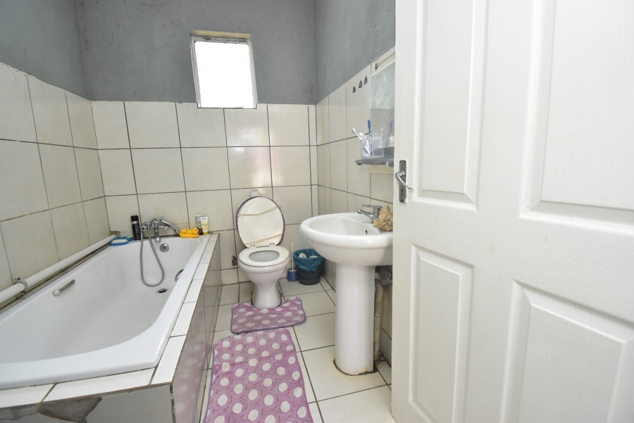 To Let 2 Bedroom Property for Rent in Northcliff Gauteng