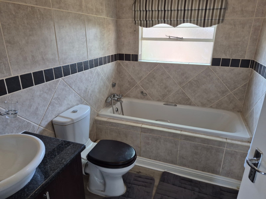 3 Bedroom Property for Sale in Illiondale Gauteng