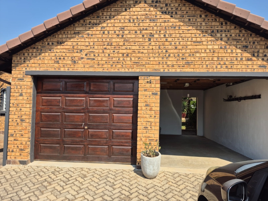 3 Bedroom Property for Sale in Illiondale Gauteng