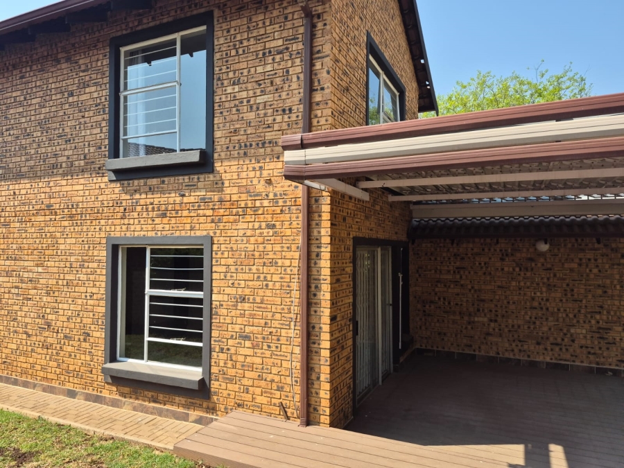 3 Bedroom Property for Sale in Illiondale Gauteng