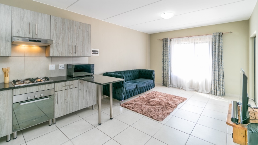 To Let 2 Bedroom Property for Rent in Glen Austin Gauteng