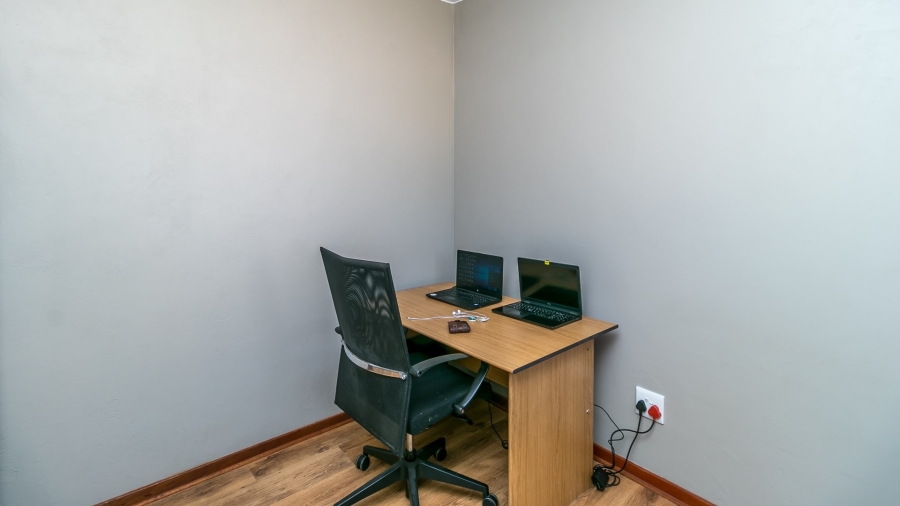 To Let 2 Bedroom Property for Rent in Glen Austin Gauteng