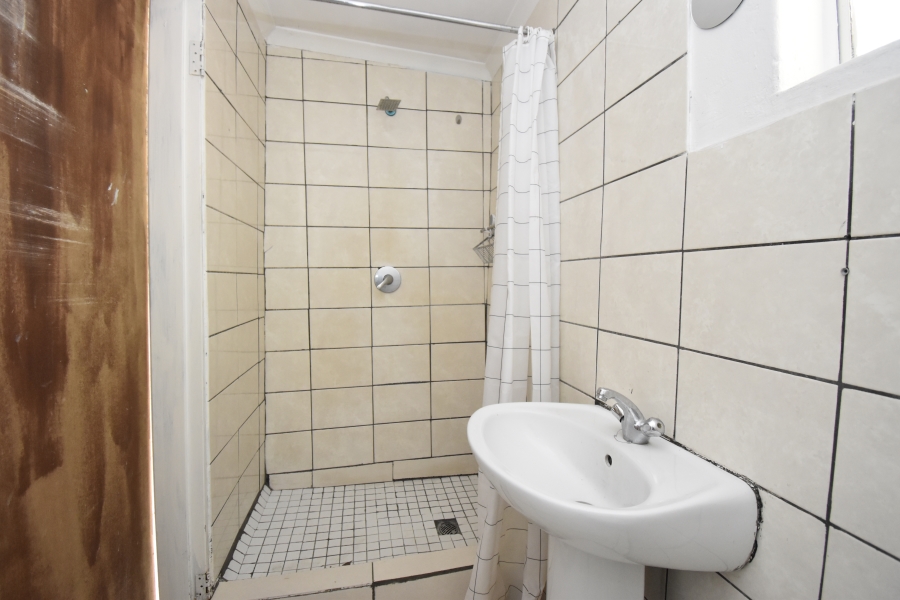 To Let 1 Bedroom Property for Rent in Weltevreden Park Gauteng