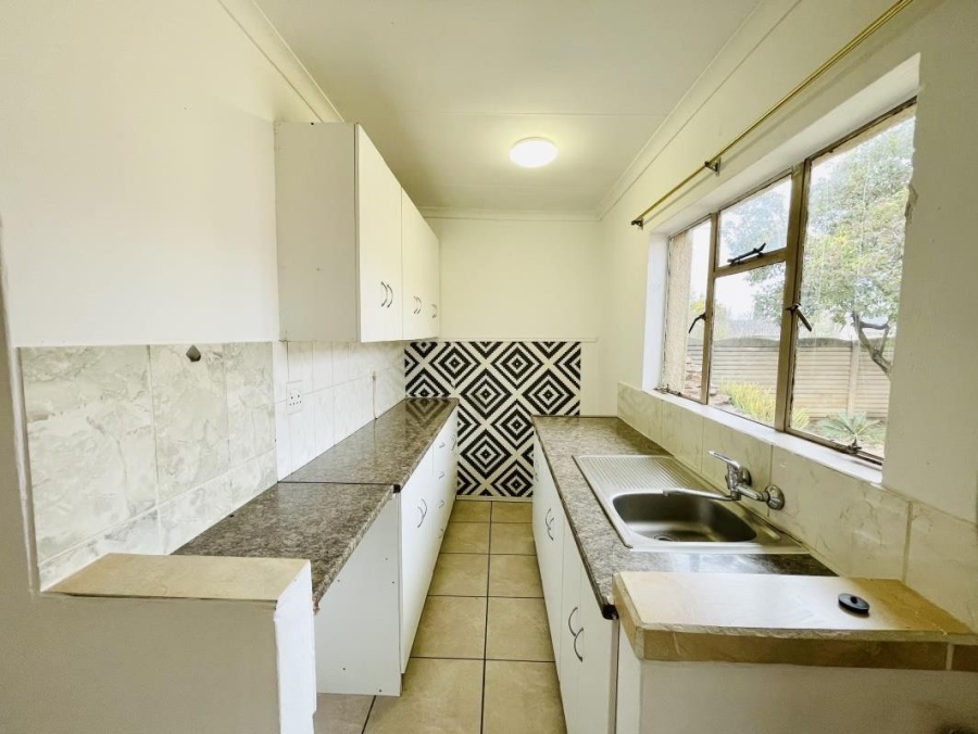 3 Bedroom Property for Sale in Albertsdal Gauteng