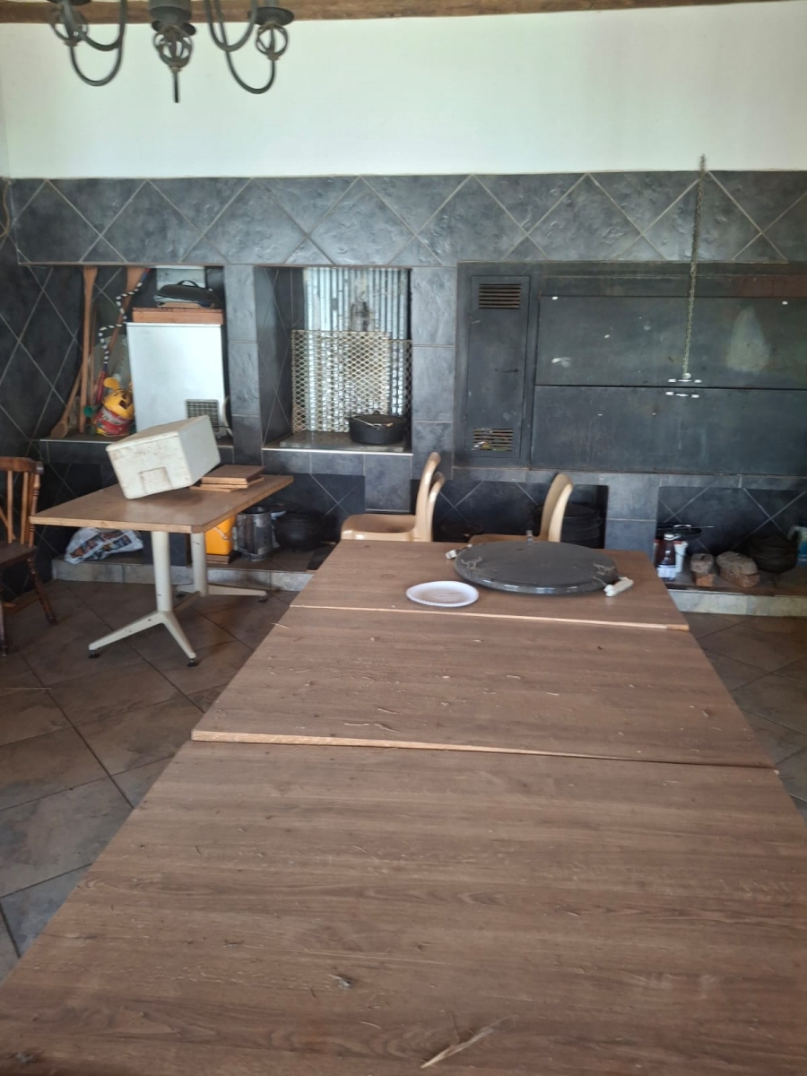 6 Bedroom Property for Sale in Tenacre A H Gauteng