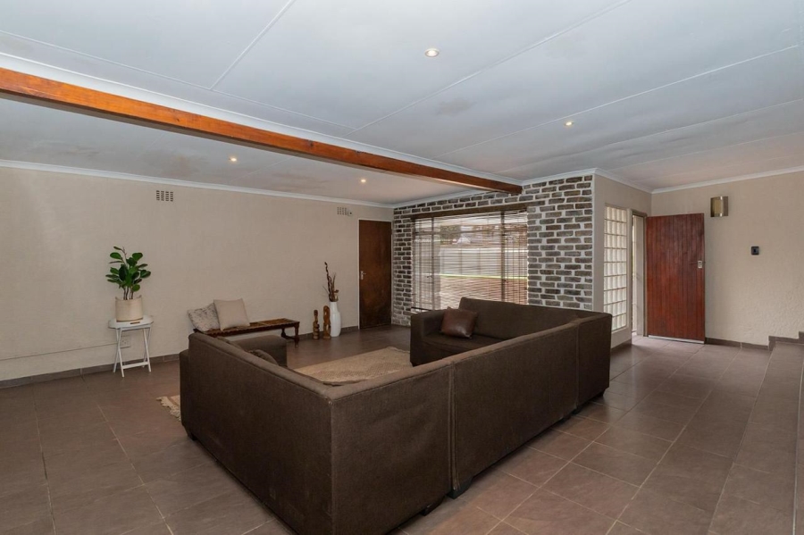4 Bedroom Property for Sale in Edleen Gauteng