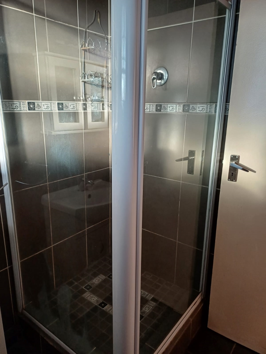 1 Bedroom Property for Sale in Lambton Gauteng