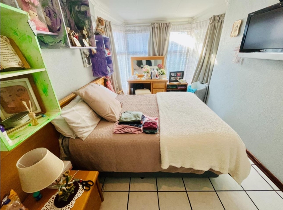 4 Bedroom Property for Sale in Suideroord Gauteng