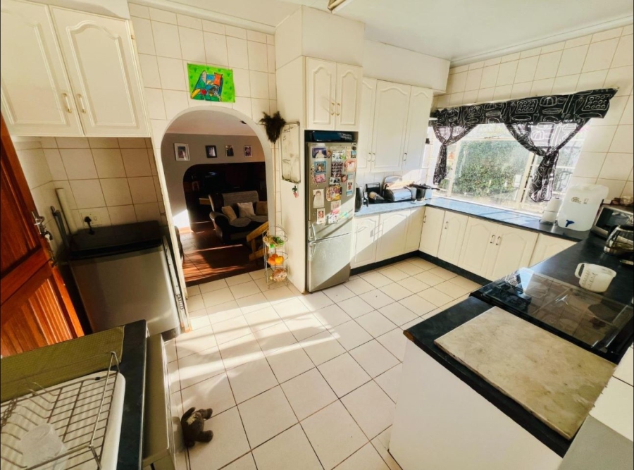 4 Bedroom Property for Sale in Suideroord Gauteng