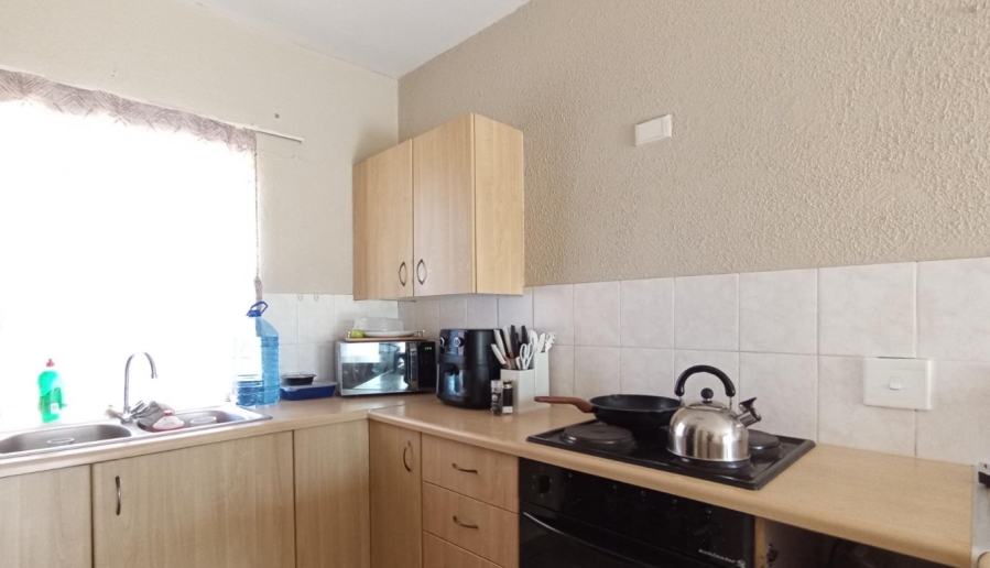 1 Bedroom Property for Sale in Willowbrook Gauteng