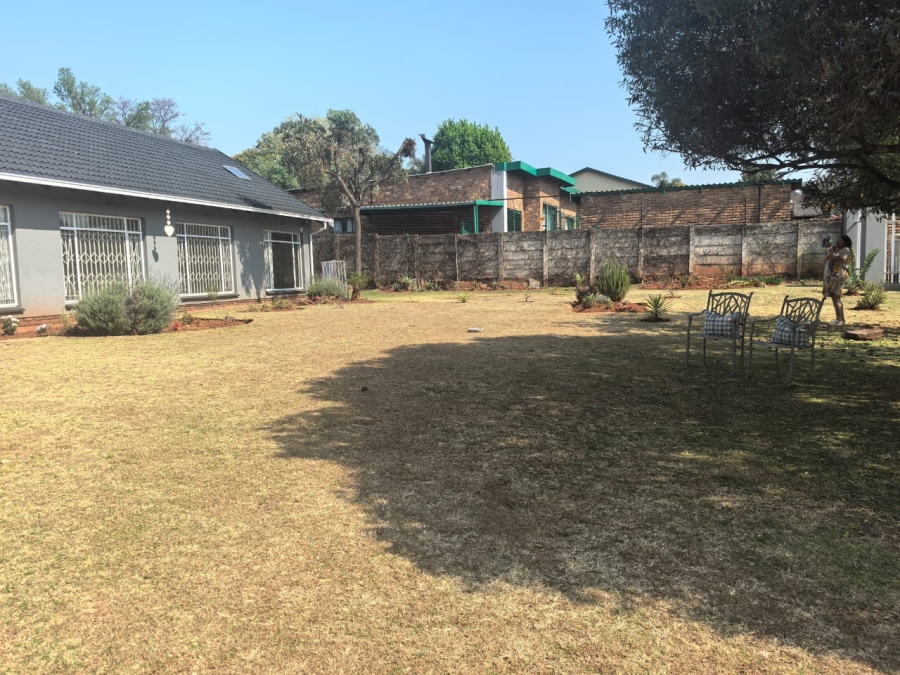 3 Bedroom Property for Sale in Wilro Park Gauteng