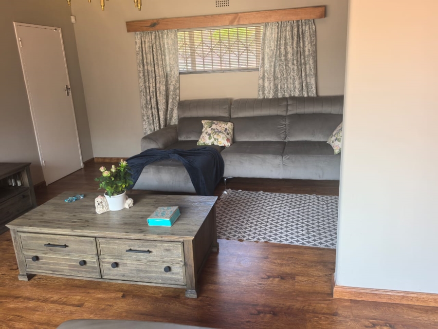 3 Bedroom Property for Sale in Wilro Park Gauteng