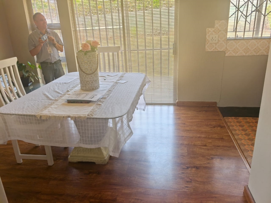 3 Bedroom Property for Sale in Wilro Park Gauteng