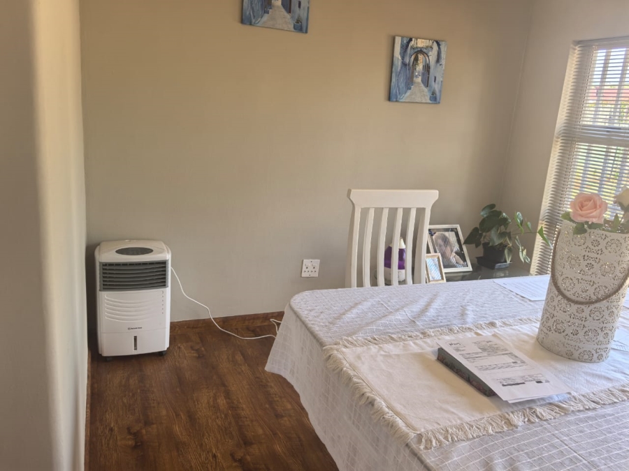 3 Bedroom Property for Sale in Wilro Park Gauteng