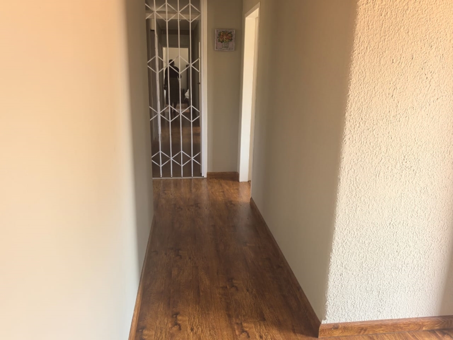 3 Bedroom Property for Sale in Wilro Park Gauteng