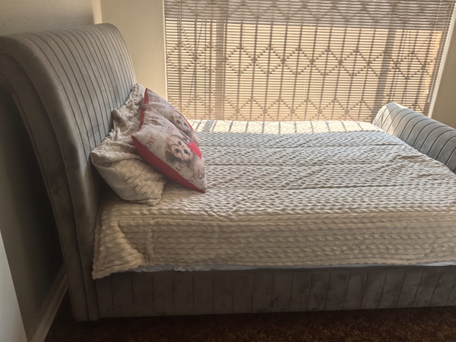 3 Bedroom Property for Sale in Wilro Park Gauteng