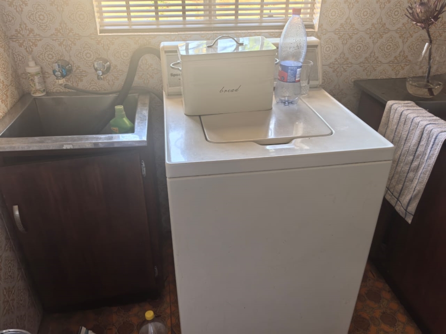 3 Bedroom Property for Sale in Wilro Park Gauteng