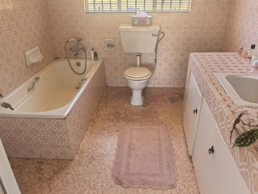 3 Bedroom Property for Sale in Wilro Park Gauteng
