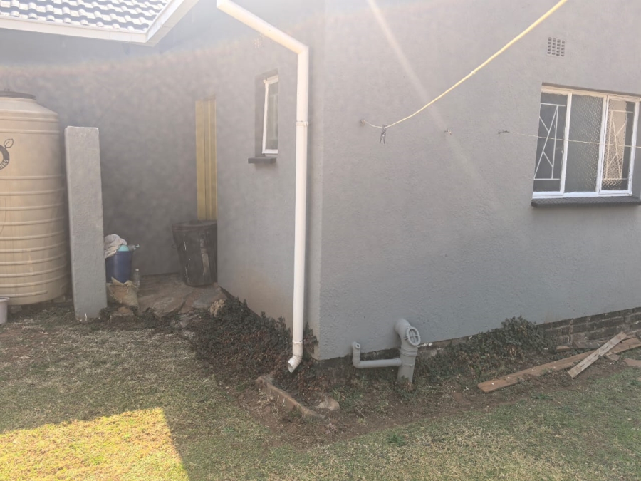 3 Bedroom Property for Sale in Wilro Park Gauteng