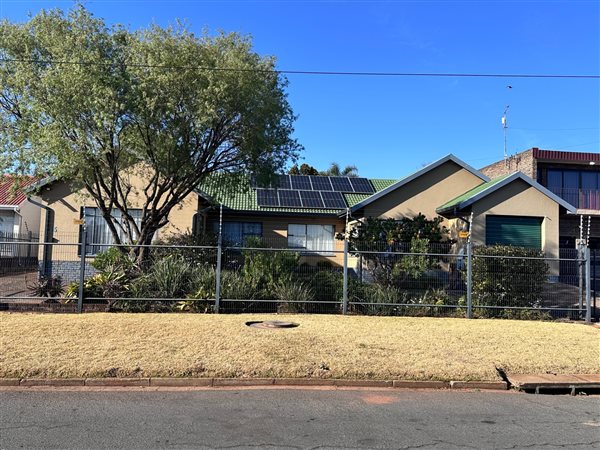 3 Bedroom Property for Sale in Rant En Dal Gauteng