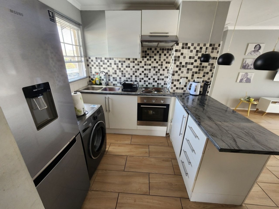 2 Bedroom Property for Sale in Ravenswood Gauteng