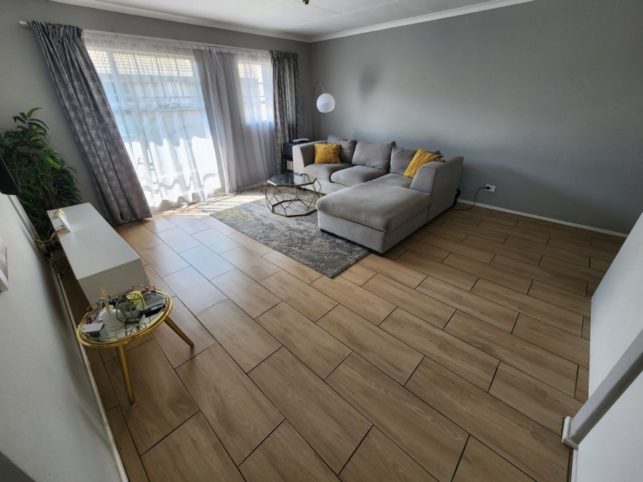 2 Bedroom Property for Sale in Ravenswood Gauteng