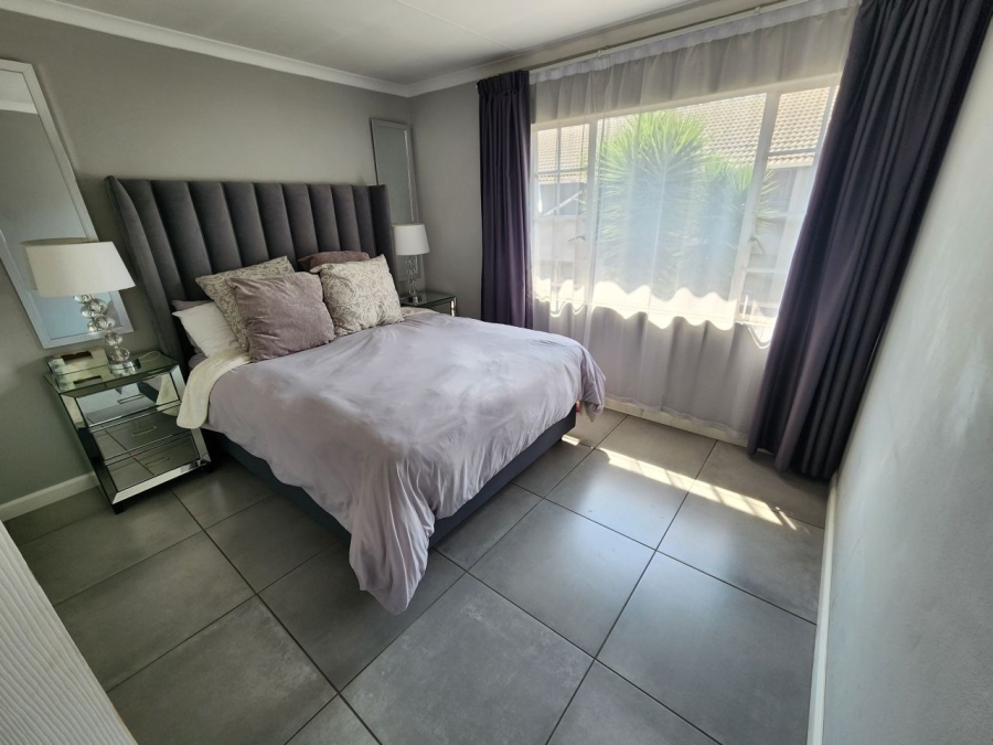 2 Bedroom Property for Sale in Ravenswood Gauteng