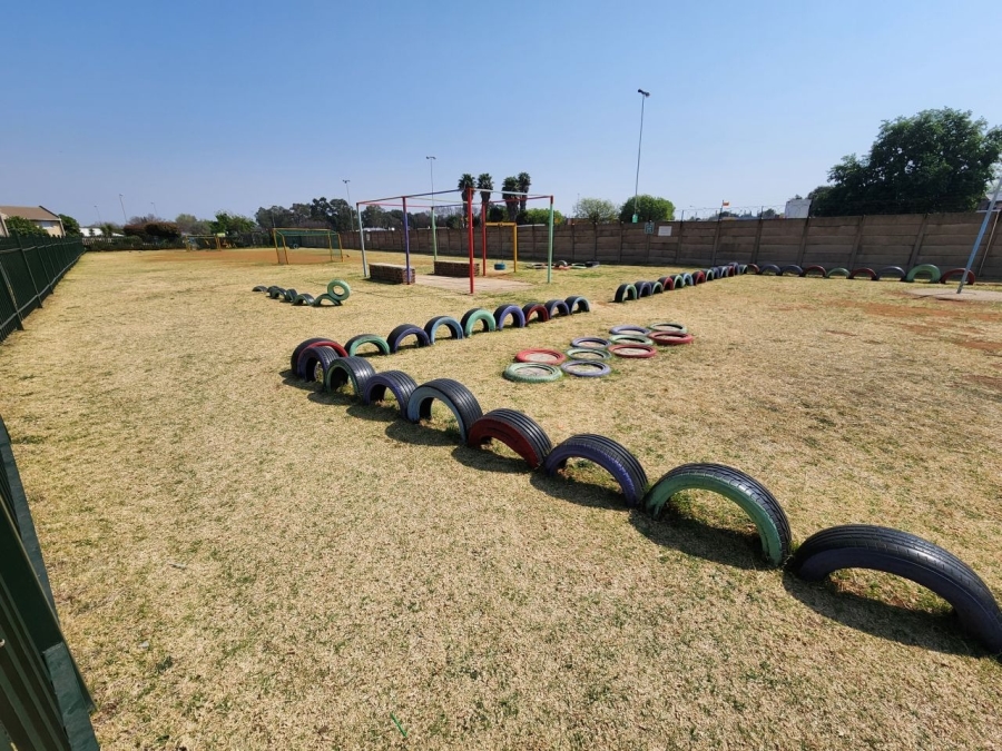 2 Bedroom Property for Sale in Ravenswood Gauteng