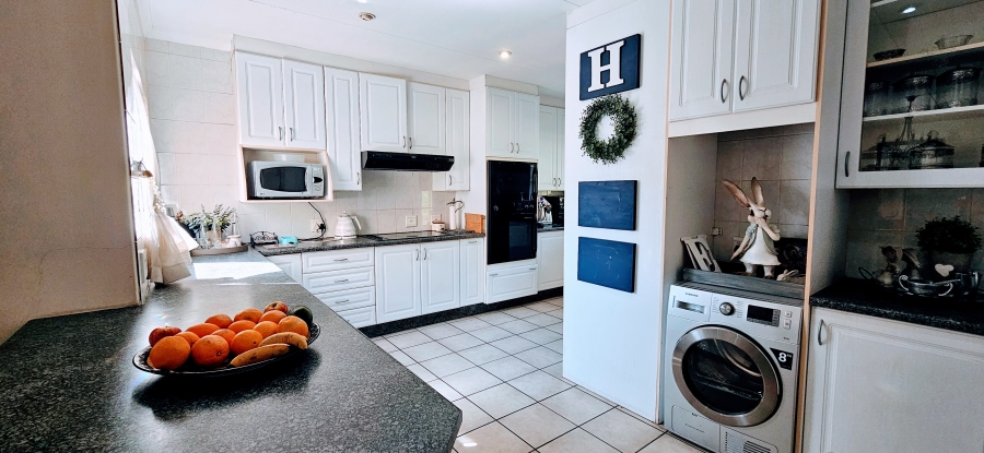 3 Bedroom Property for Sale in Three Rivers Proper Gauteng