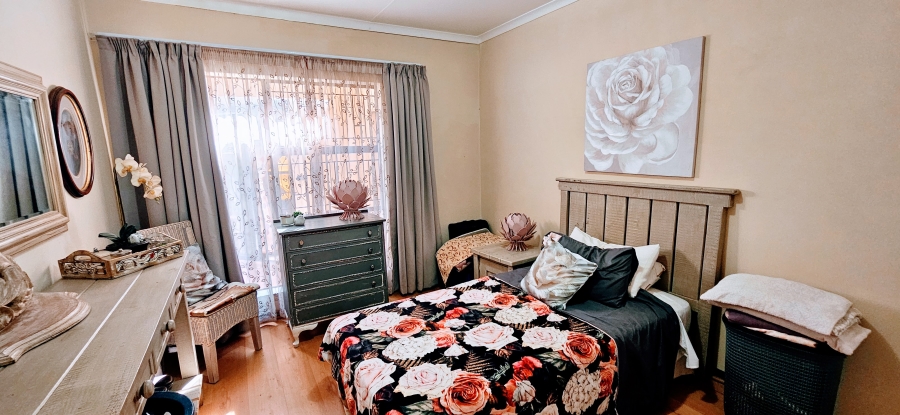 3 Bedroom Property for Sale in Three Rivers Proper Gauteng