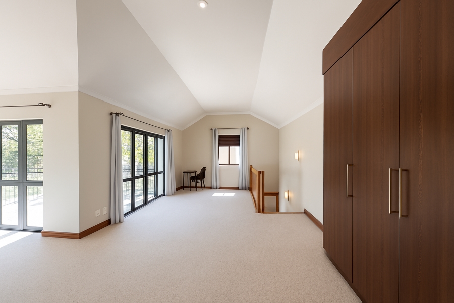To Let 3 Bedroom Property for Rent in Lonehill Gauteng