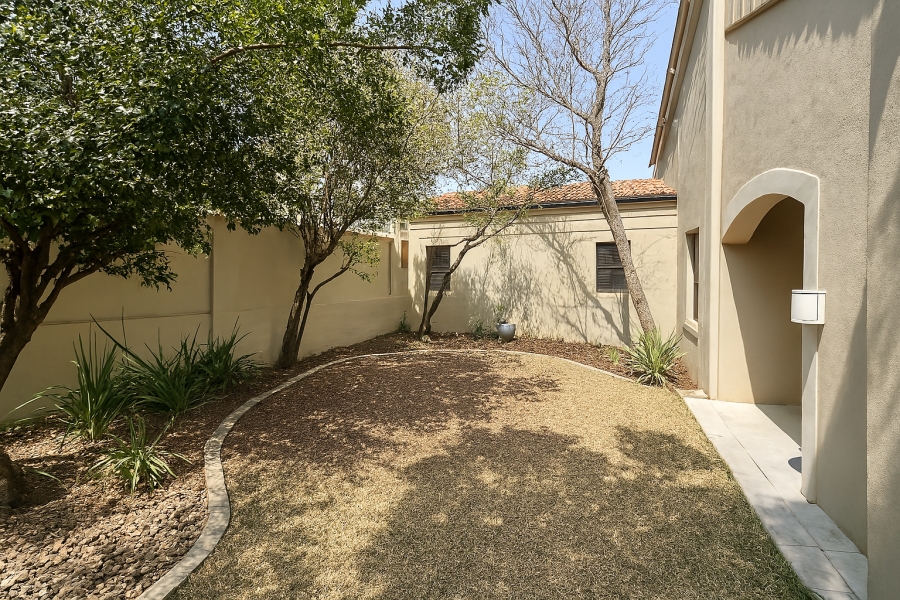To Let 3 Bedroom Property for Rent in Lonehill Gauteng