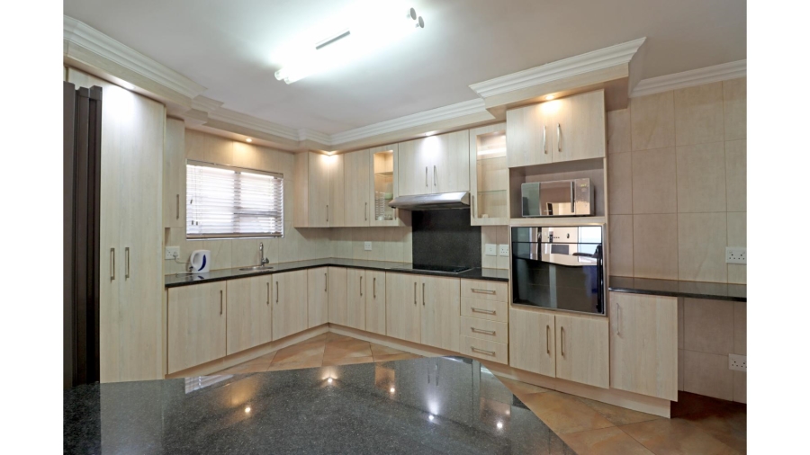 3 Bedroom Property for Sale in Thatchfield Hills Gauteng