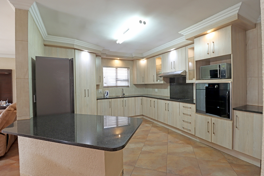 3 Bedroom Property for Sale in Thatchfield Hills Gauteng