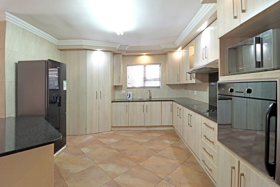 3 Bedroom Property for Sale in Thatchfield Hills Gauteng