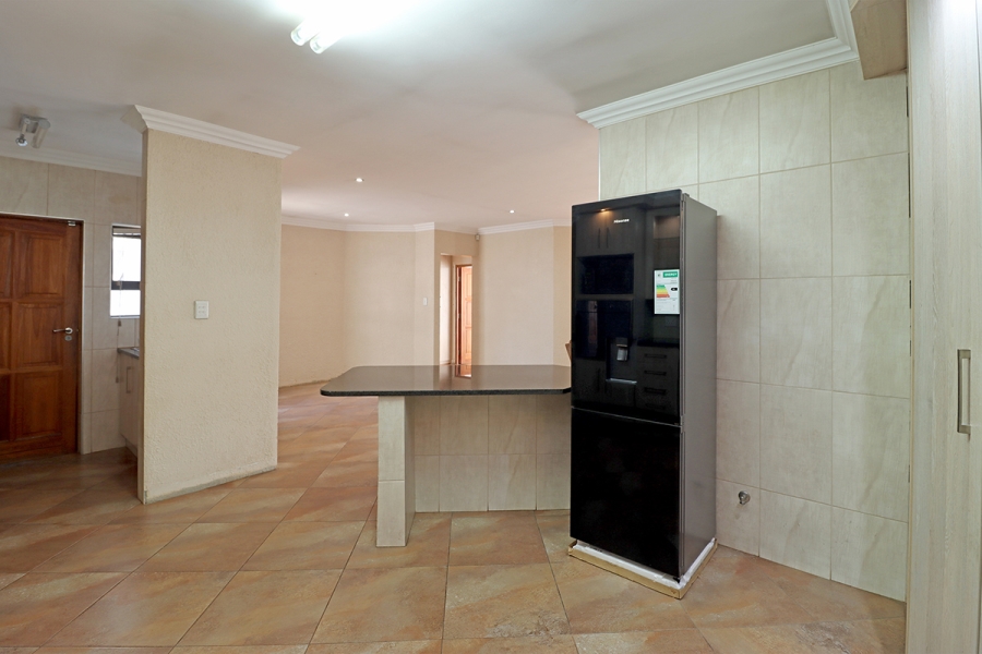 3 Bedroom Property for Sale in Thatchfield Hills Gauteng