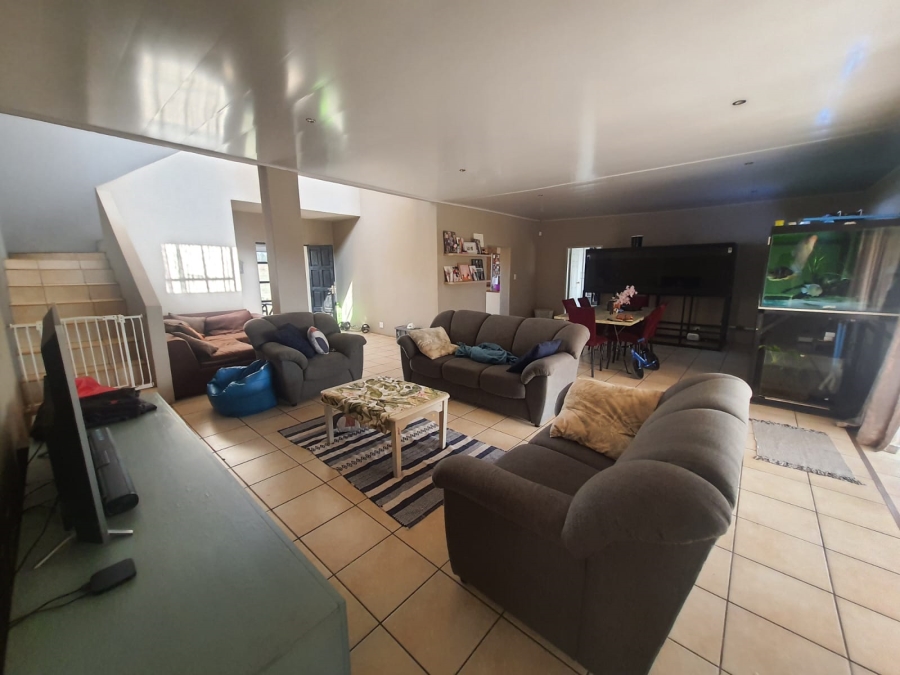 3 Bedroom Property for Sale in Dreamlands Gauteng