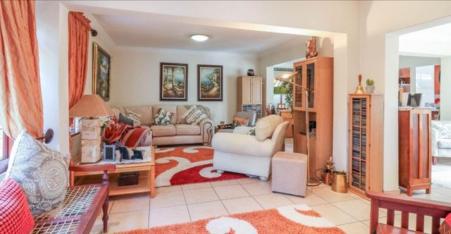 4 Bedroom Property for Sale in Willowbrook Gauteng