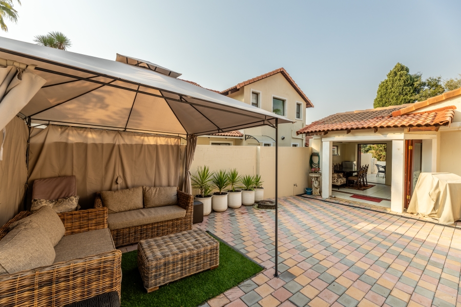 3 Bedroom Property for Sale in Lonehill Gauteng