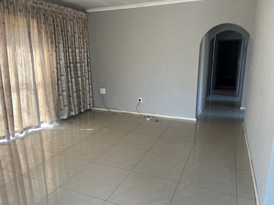 To Let 3 Bedroom Property for Rent in Mayberry Park Gauteng