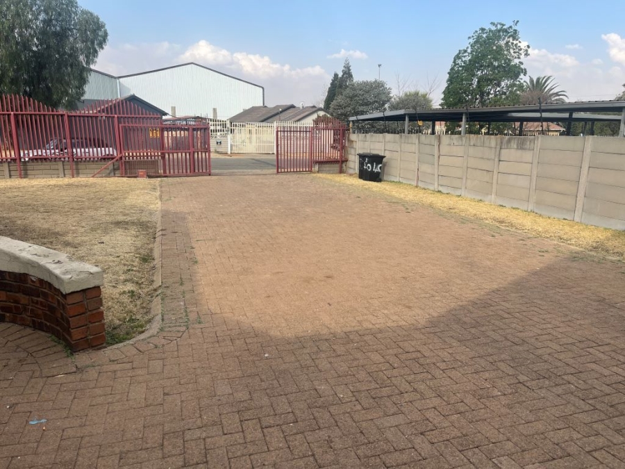 To Let 3 Bedroom Property for Rent in Mayberry Park Gauteng