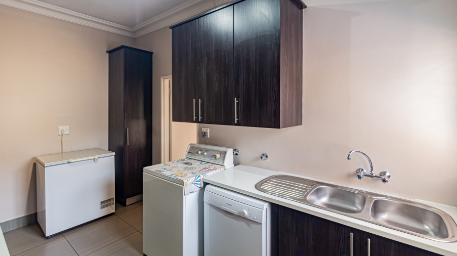 3 Bedroom Property for Sale in Woodhill Lavender Gauteng