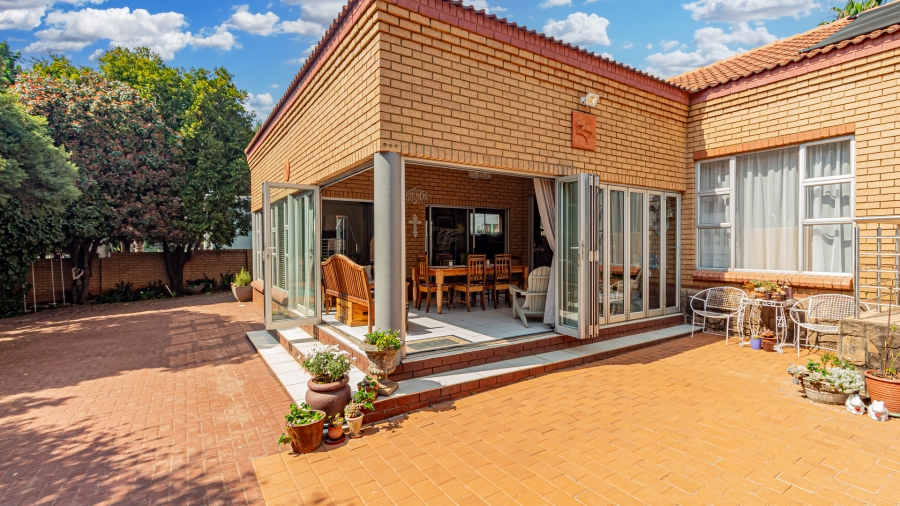 3 Bedroom Property for Sale in Woodhill Lavender Gauteng