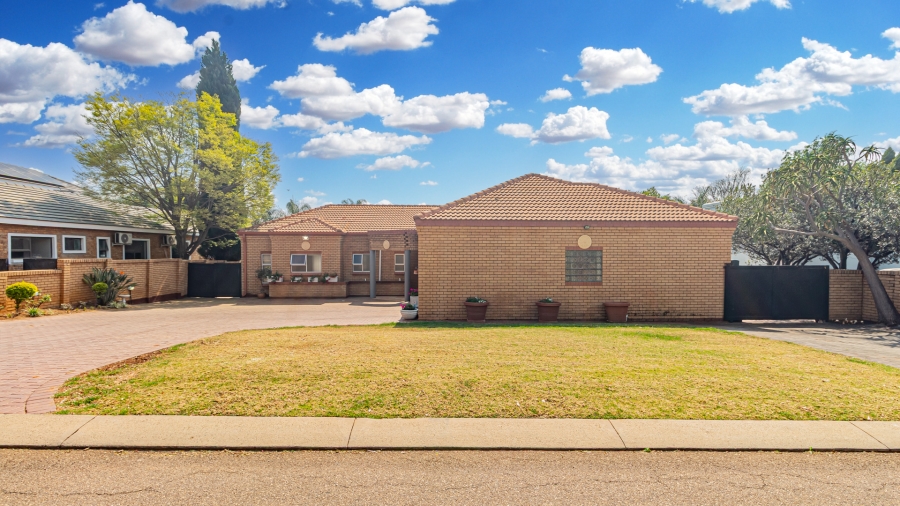3 Bedroom Property for Sale in Woodhill Lavender Gauteng