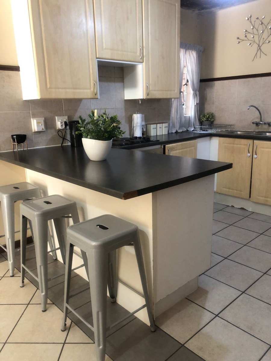 3 Bedroom Property for Sale in Noordwyk Gauteng