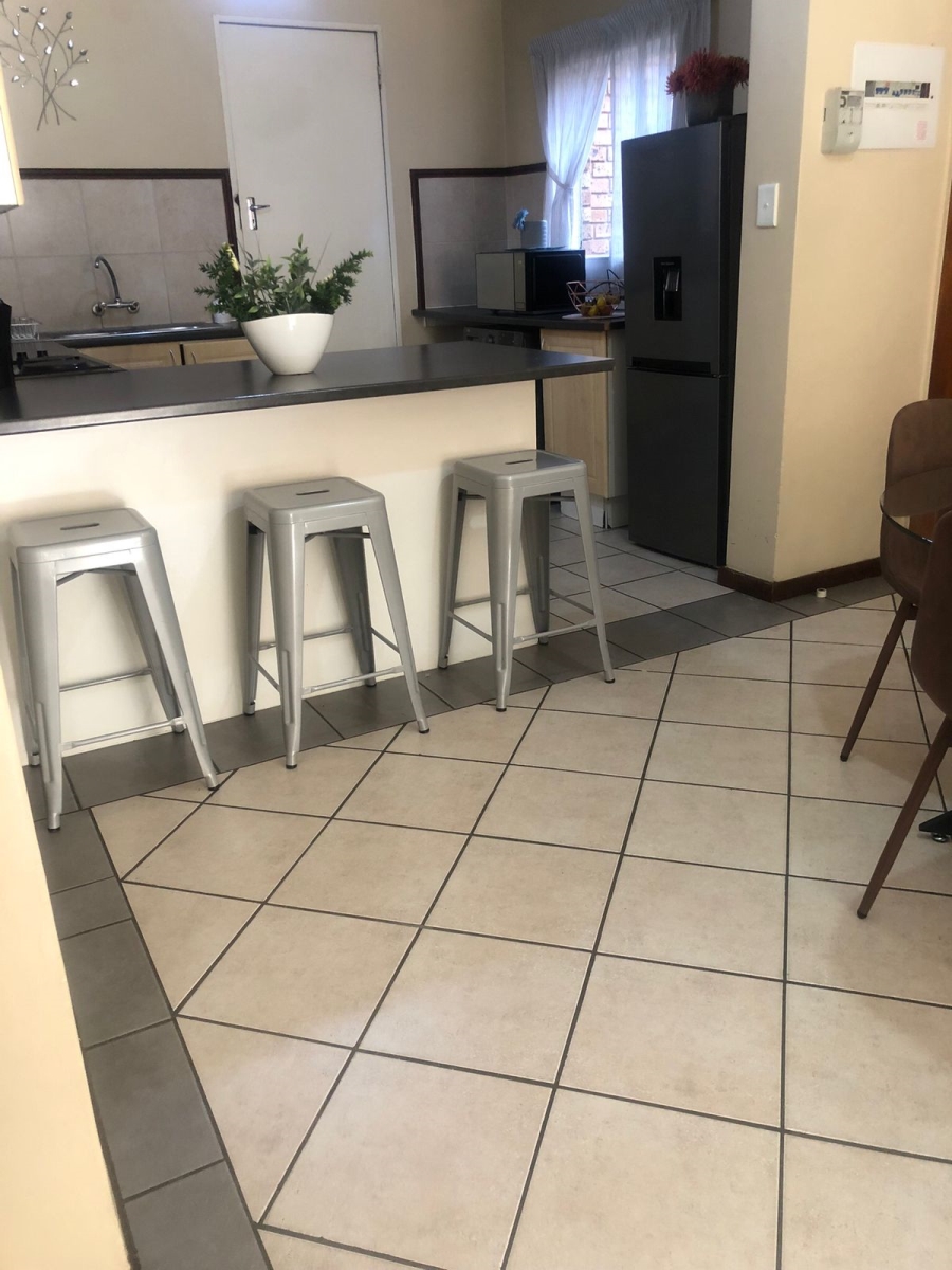 3 Bedroom Property for Sale in Noordwyk Gauteng
