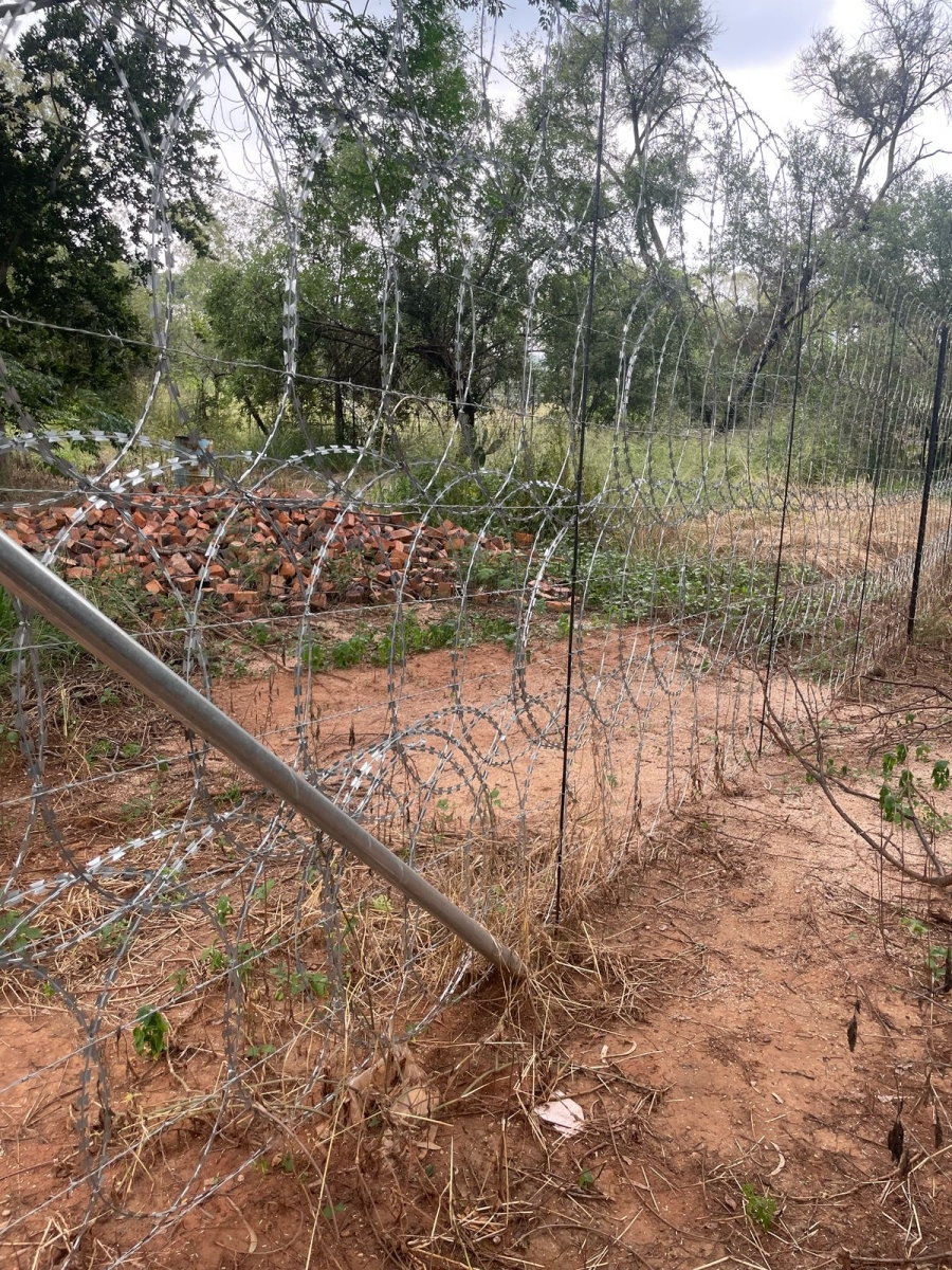 9 Bedroom Property for Sale in Kameelfontein Gauteng