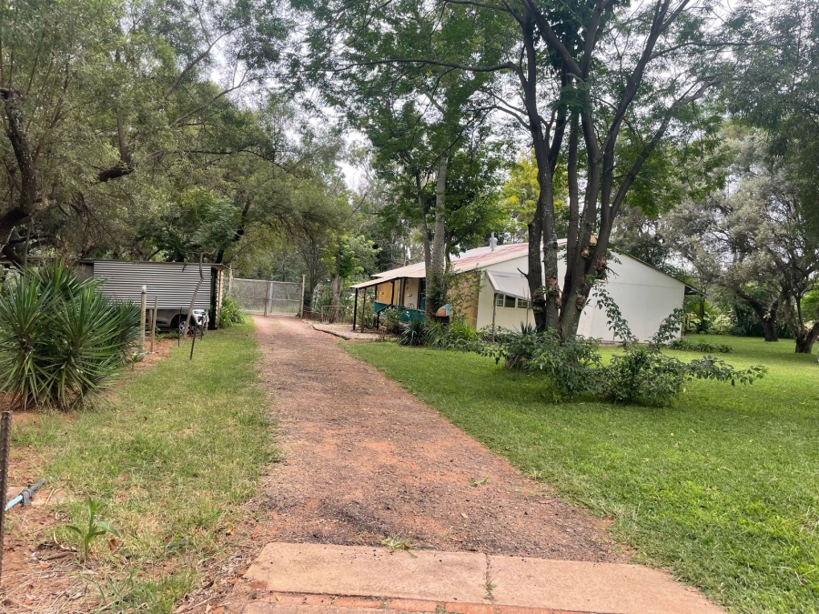 9 Bedroom Property for Sale in Kameelfontein Gauteng