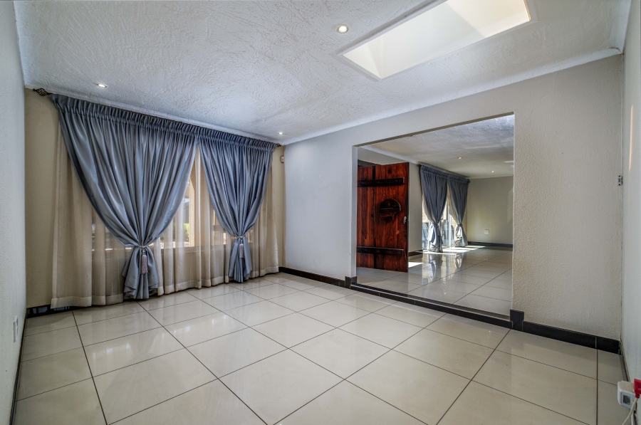 3 Bedroom Property for Sale in Bergbron Gauteng